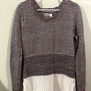 Long sleeve sweater, maroon and white